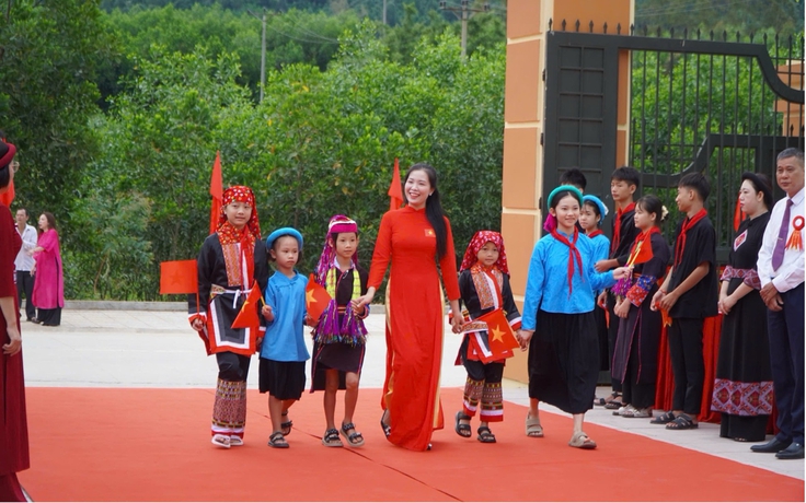 Để học sinh vùng cao yên tâm đến lớp