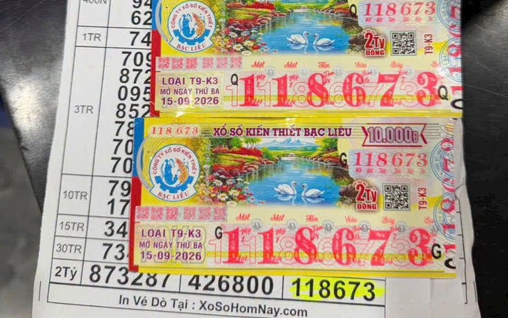 Người bán dạo vào nhà mời, 2 người mua và trúng 4 tỉ xổ số miền Nam