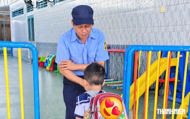 Người trẻ giao tiếp: Sao giờ ít tiếng 'dạ, thưa'?