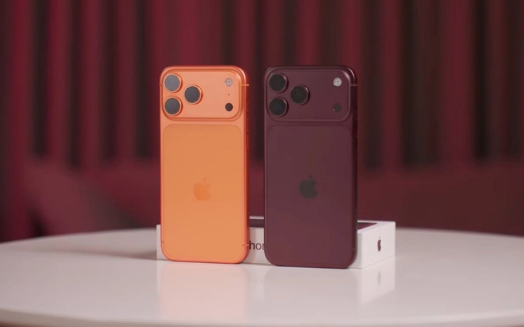 Đập hộp iPhone 18 Pro Max và iPhone 18 Pro màu đỏ burgundy sớm: Màu hero 2026