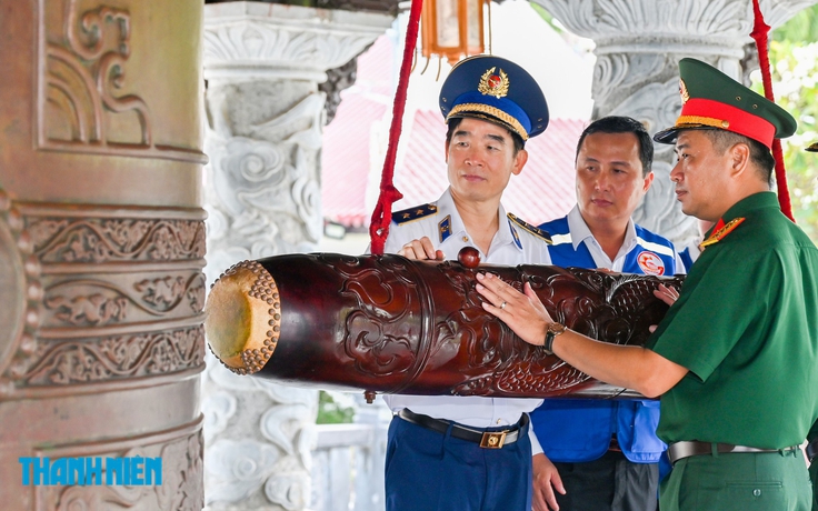 Đoàn công tác Trung ương, TP.HCM chăm lo đời sống quân dân đặc khu Côn Đảo