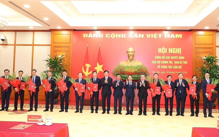 Bộ Chính trị, Ban Bí thư điều động, phân công 12 nhân sự