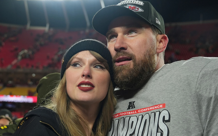 Hai tháng sau đám cưới, Travis Kelce hé lộ cuộc sống với Taylor Swift