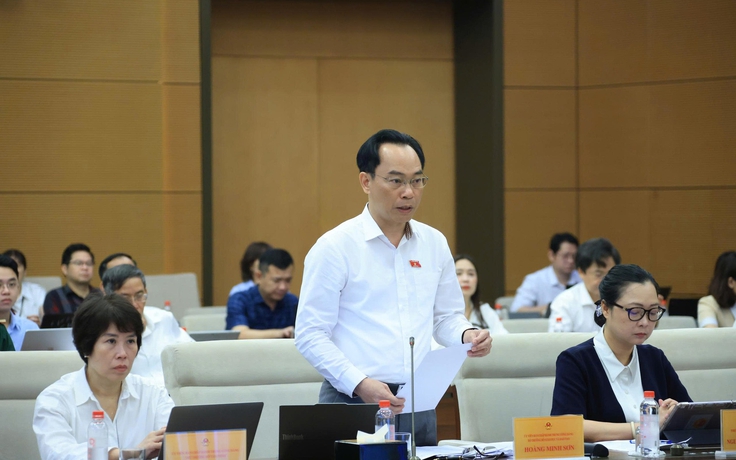 Đại biểu chất vấn thay đổi tuyển sinh đại học đột ngột, Bộ trưởng GD-ĐT nói gì?