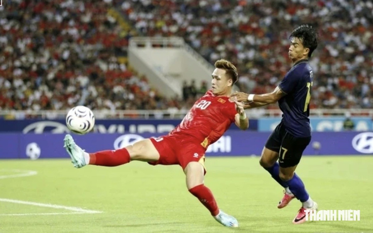 Lộ diện nhân vật thay Thành Chung gánh vác hàng thủ Việt Nam tại FIFA ASEAN Cup