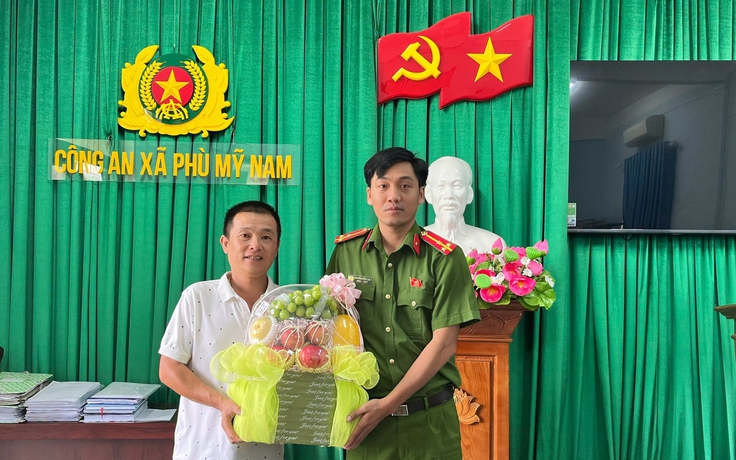 Đi hái nấm, người phụ nữ bị lạc 30 km trong mưa Đi hái nấm, người phụ nữ bị lạc 30 km trong mưa