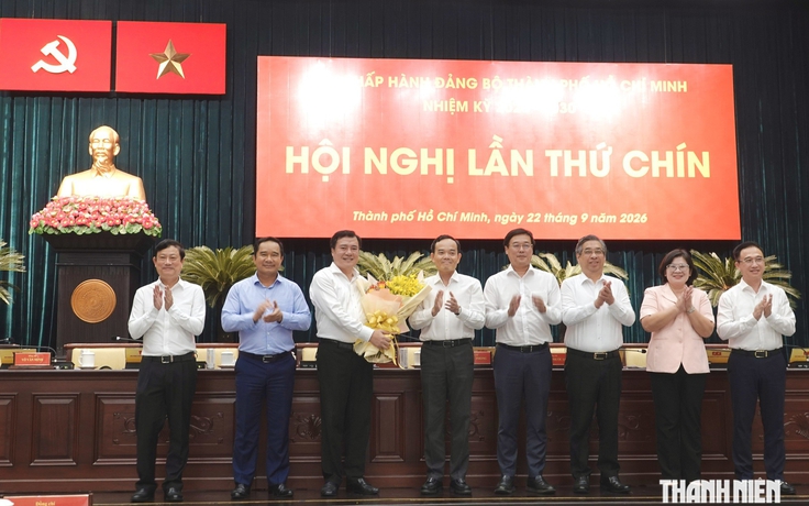 Phó bí thư Nguyễn Sinh Nhật Tân ra mắt Ban Chấp hành Đảng bộ TP.HCM