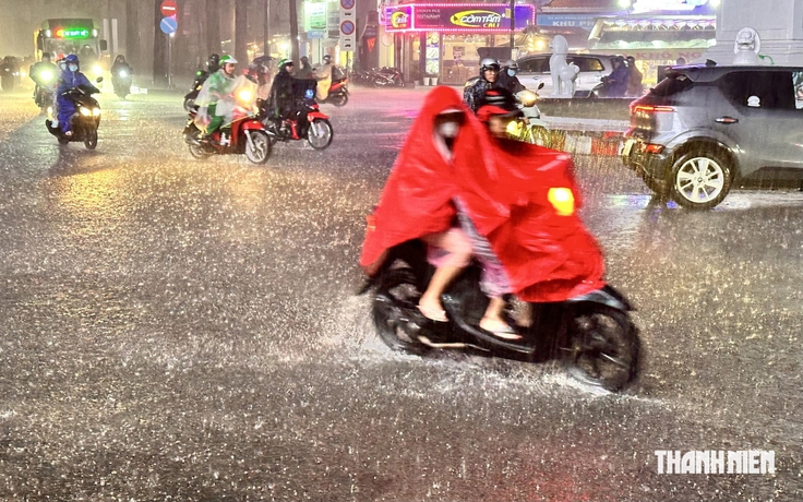 TP.HCM khả năng ngập nặng vì mưa lớn kết hợp triều cường cao