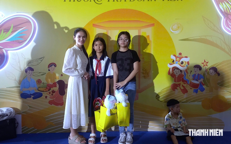 Hơn 600 thiếu nhi cùng 'Vui hội trăng rằm'