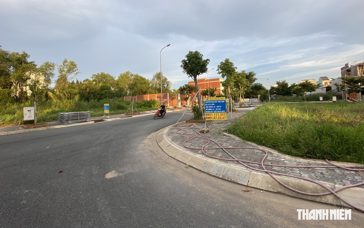 Giao dịch đất nền phân lô có nên đưa vào luật để quản lý?