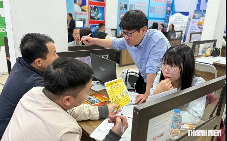 Tổ chức nước ngoài phải đăng tuyển lao động Việt Nam trên sàn việc làm quốc gia