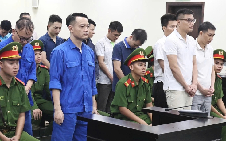 Cựu công an lãnh 12 năm tù vì lừa 'chạy án' cho trùm sữa giả