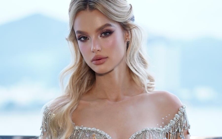 'Hoa hậu đẹp nhất thế giới 2024' khoe sắc hút hồn trong ngày trở lại Việt Nam