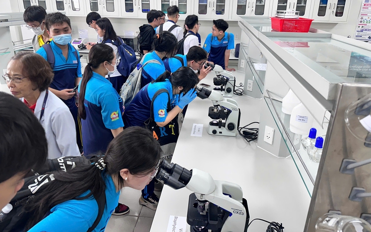 Những ngành trọng điểm mà TP.HCM có kế hoạch hướng nghiệp học sinh đến năm 2027