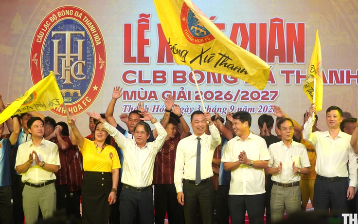 Chủ tịch tỉnh Tô Anh Dũng phất cờ xuất quân đội Thanh Hóa sau giai đoạn khó khăn: Quyết trụ hạng
