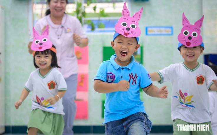 Tiếng Anh tích hợp mầm non là gì, TP.HCM đang triển khai ra sao?