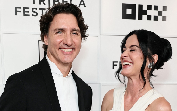 Katy Perry 'đang sống cuộc sống trọn vẹn' bên cựu Thủ tướng Canada