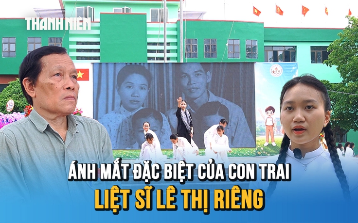 Bắt gặp ánh mắt đặc biệt của con trai liệt sĩ Lê Thị Riêng ngày khai trường