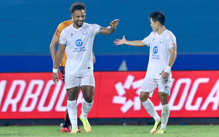 Bảng xếp hạng V-League mới nhất: Nam Định ‘đỉnh nóc kịch trần’, HAGL rơi thẳng xuống đáy