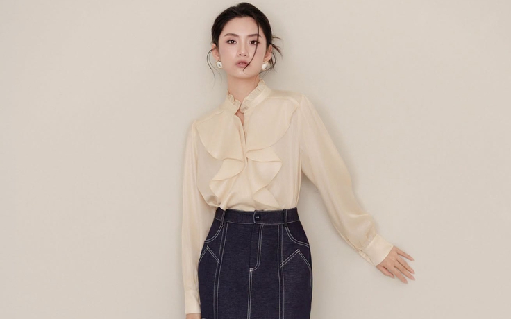 Phối áo và chân váy midi, diện đi làm đi tiệc đều sang xịn Phối áo và chân váy midi, diện đi làm đi tiệc đều sang xịn