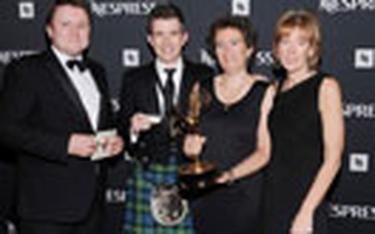 Truyền hình Anh thống trị Emmy 2011