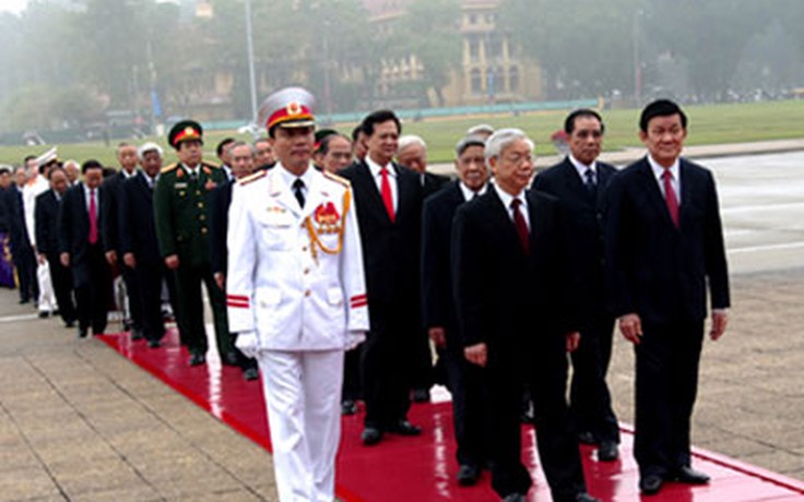 Lãnh đạo Đảng, Nhà nước viếng Chủ tịch Hồ Chí Minh, tưởng niệm các Anh hùng liệt sĩ