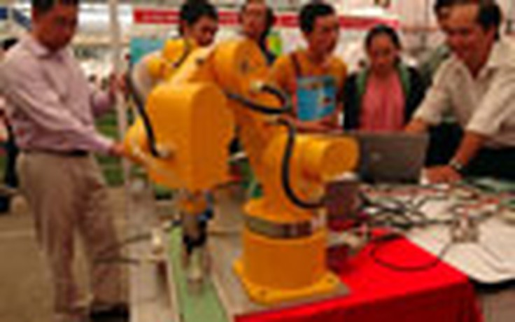 Giới thiệu robot do Việt Nam sản xuất