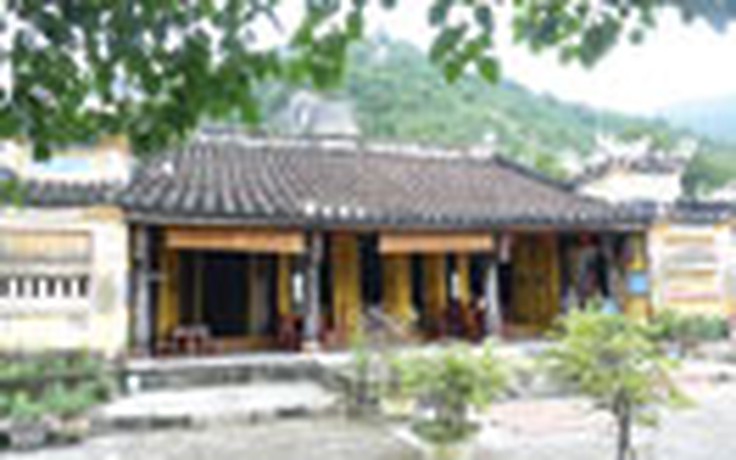 Thăm chùa cổ ở Cù Lao Chàm