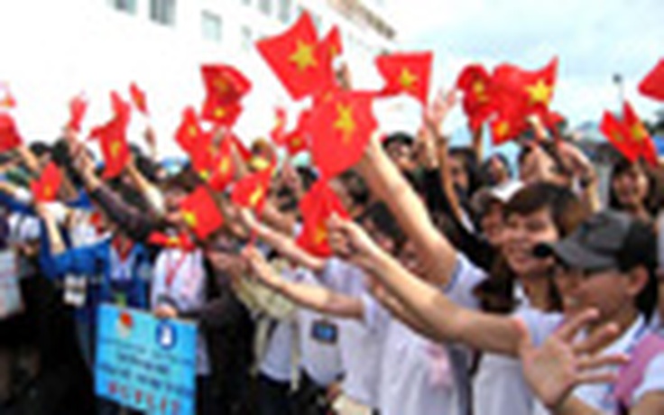 Tàu Thanh niên Đông Nam Á năm 2012 rời VN