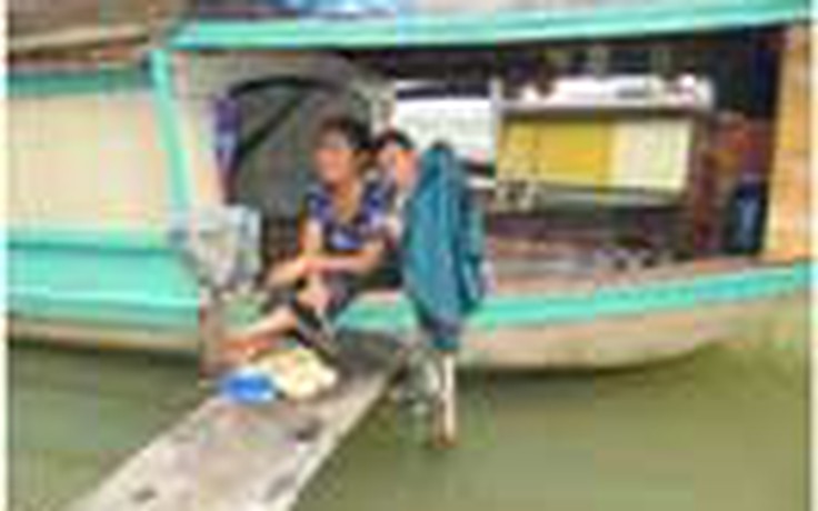Xóm đò sông Lam đợi ngày lên bờ
