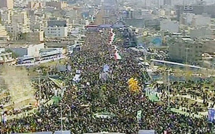 Tuần hành khắp Iran kỷ niệm ngày cách mạng Hồi giáo