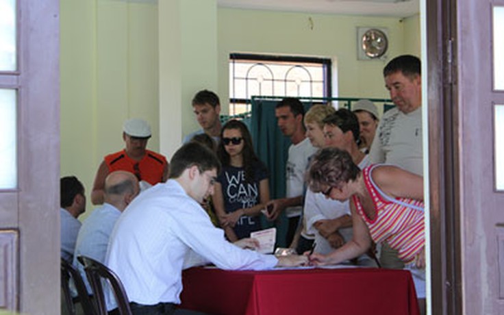 Khai mạc điểm bầu cử tổng thống Nga tại Nha Trang