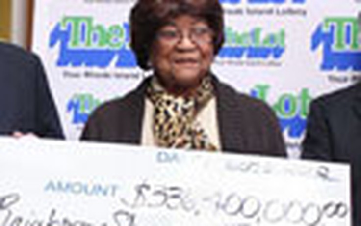 Cụ bà 81 tuổi trúng xổ số 336,4 triệu USD