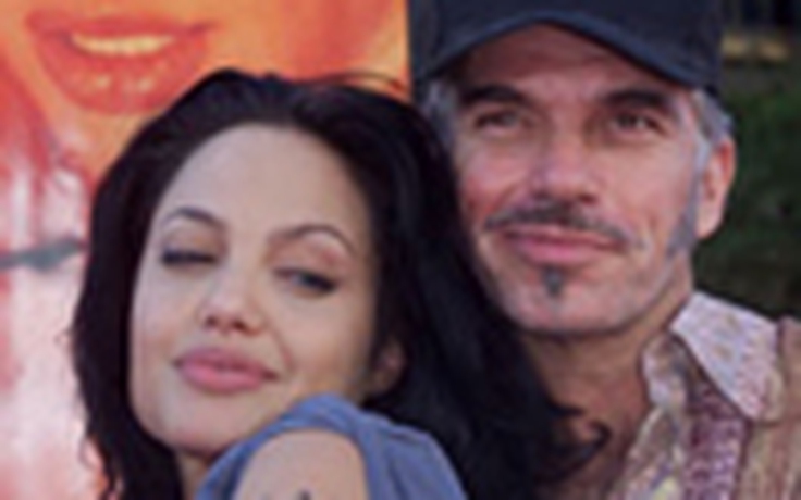 Angelina Jolie khen "người cũ"