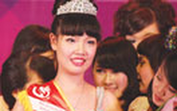 Dương Thu Trang đăng quang Duyên dáng Hà thành