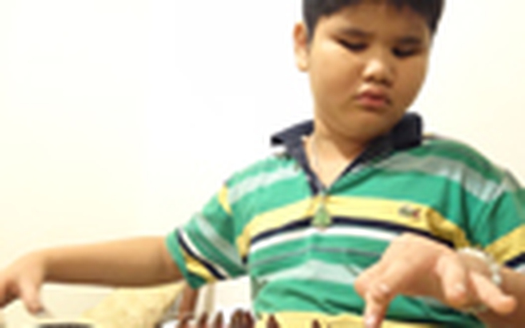 Gặp kỷ lục gia châu Á 12 tuổi chơi 7 loại nhạc cụ