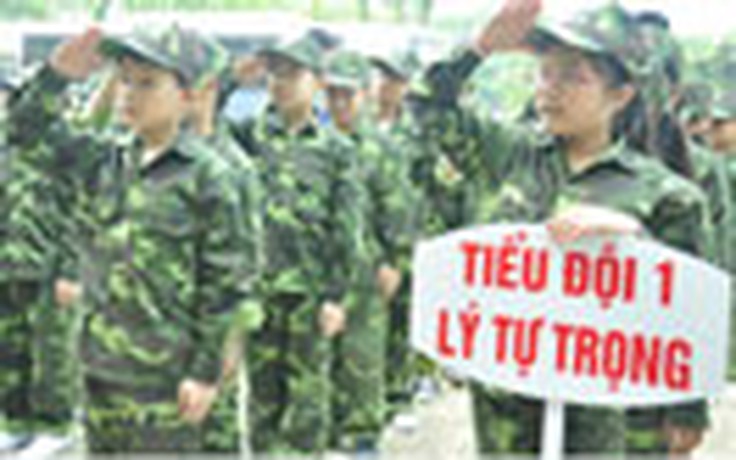 “Chiến sĩ” nhí tham gia Học kỳ quân đội