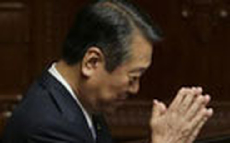 Hàng loạt nghị sĩ Nhật từ chức