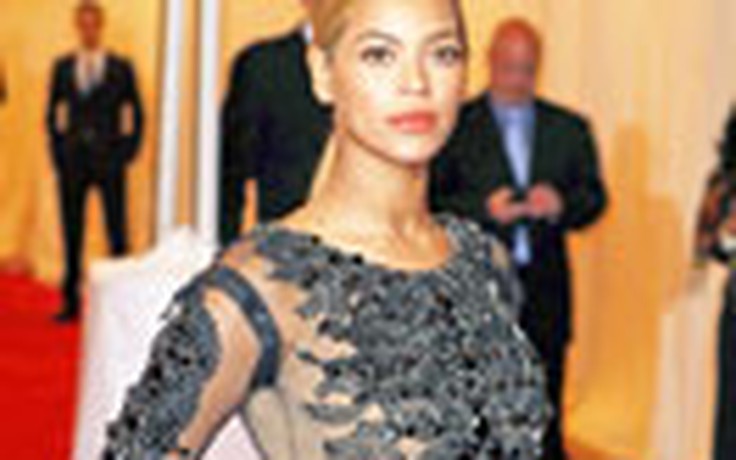 Vẻ đẹp “thiêu cháy” của Beyoncé