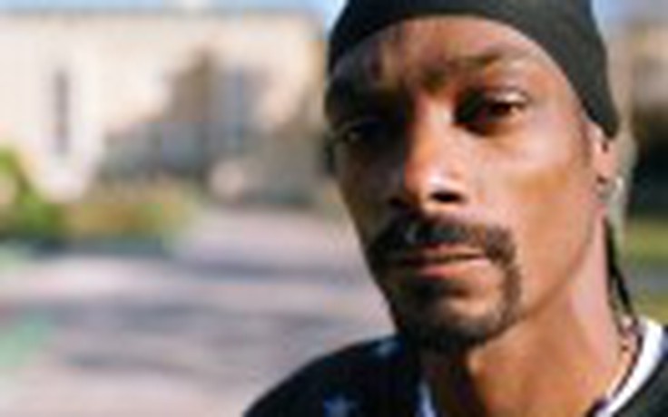 Rapper Snoop Dogg đổi tên thành Snoop Lion