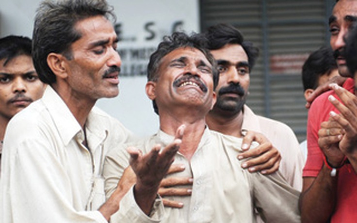 Hơn 300 người chết trong biển lửa ở Pakistan