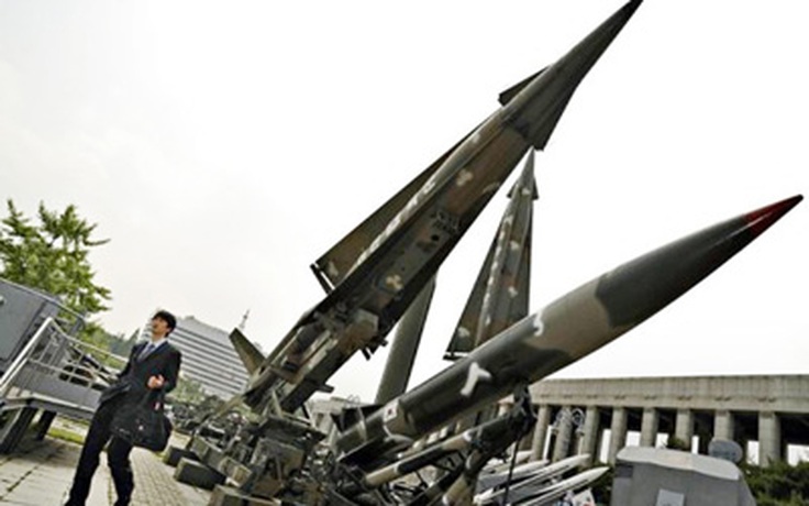 Tranh cãi việc Hàn Quốc nâng tầm bắn tên lửa