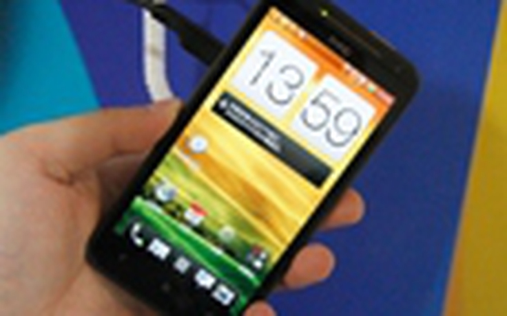 HTC công bố điện thoại lõi kép mới
