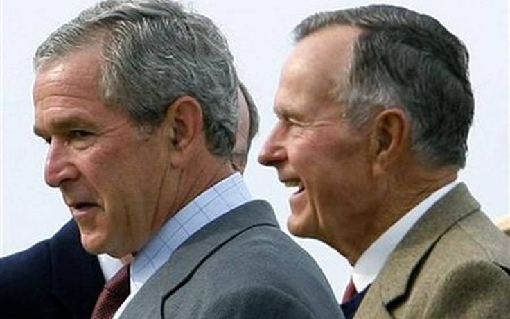 Bush “cha” và Bush “con” không tham dự lễ nhậm chức của Obama