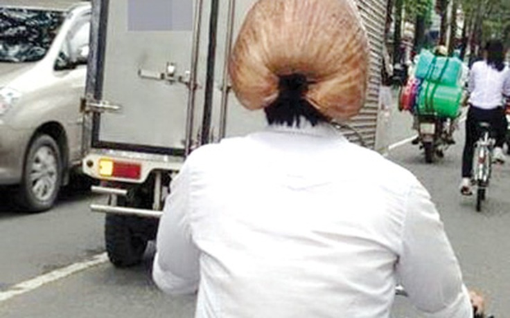 Mũ bảo hiểm từ... quả dừa khô