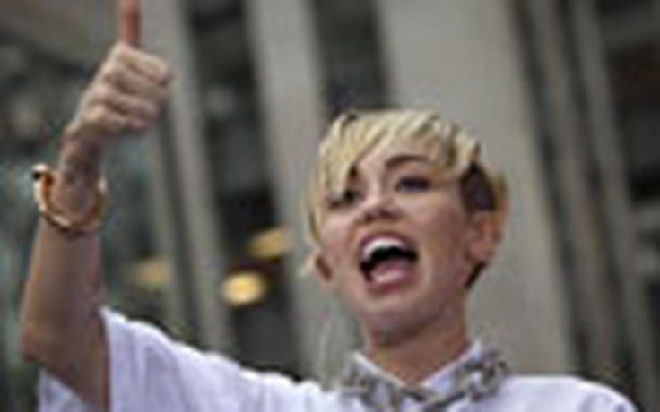 Miley Cyrus lập kỷ lục ở Anh