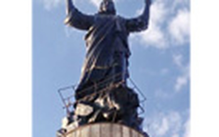 Tượng Chúa Jesus khổng lồ ở Syria
