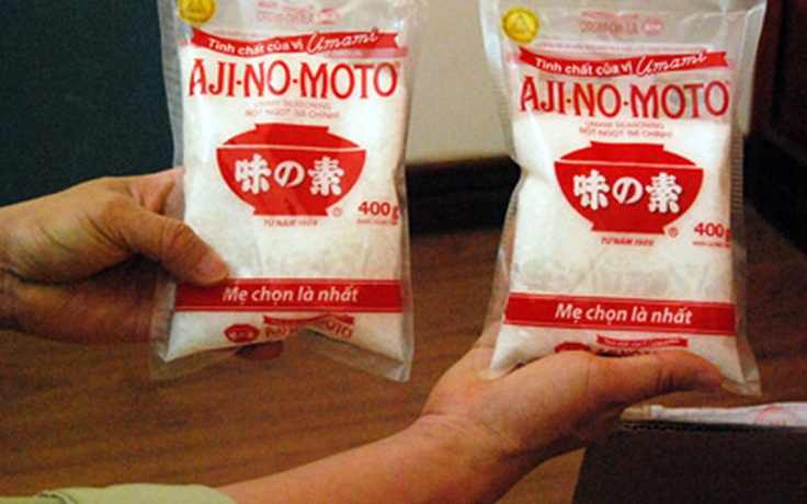 Tạm giữ hàng trăm gói bột ngọt giả nhãn hiệu Ajinomoto