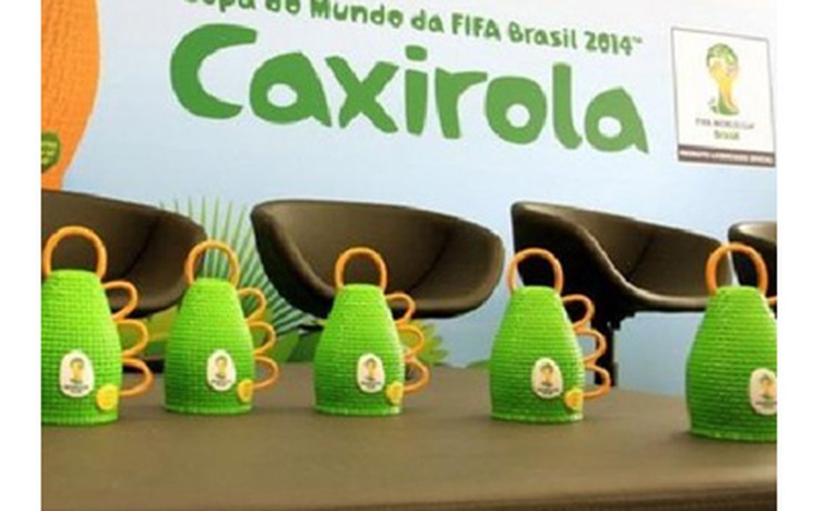 Caxirola thay kèn vuvuzela