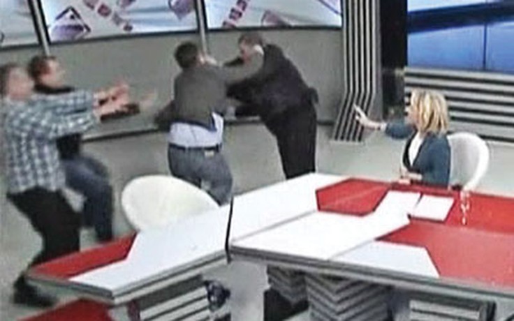 Nghị sĩ Georgia đánh nhau trên truyền hình